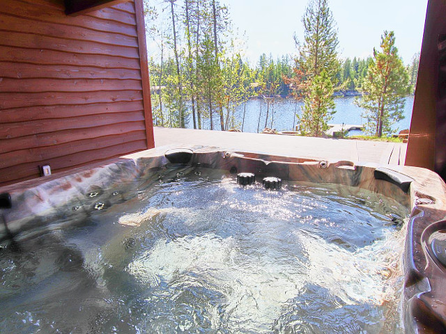 Picture of the Lakeside Retreat (Morning Drive) in Donnelly, Idaho