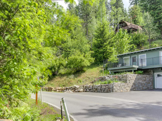 Picture of the Cozy Hayden Idaho Lake Cabin in Hayden, Idaho