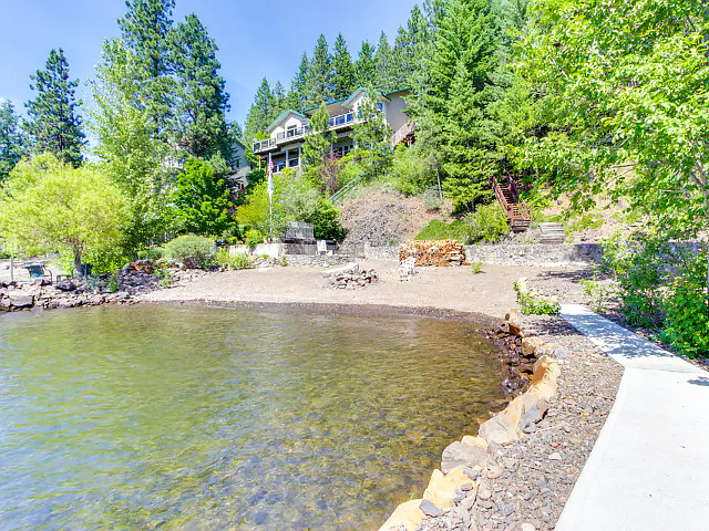 Picture of the Chateau Du Lac in Coeur d Alene, Idaho