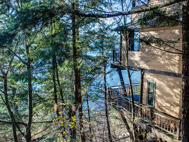 Picture of the Chateau Du Lac in Coeur d Alene, Idaho