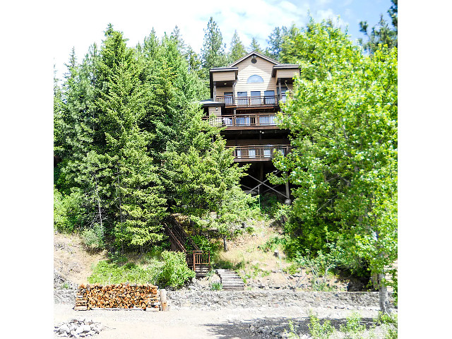 Picture of the Chateau Du Lac in Coeur d Alene, Idaho