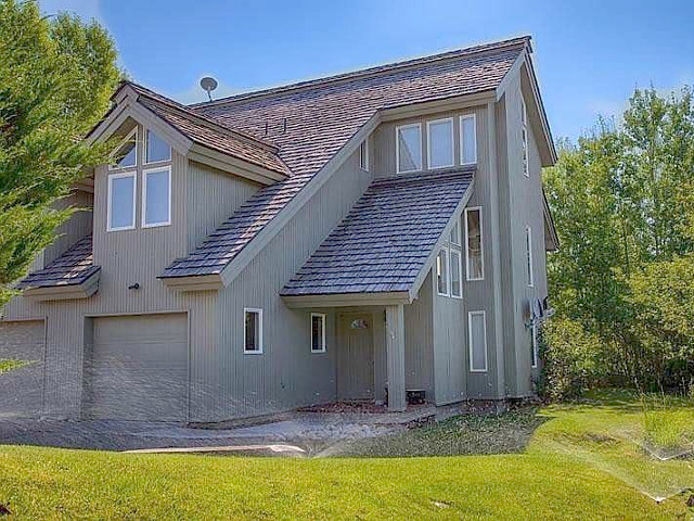 Picture of the Shadow Brook Condominiums in Driggs, Idaho