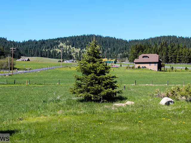 Picture of the Coeur d Alene Country Retreat in Coeur d Alene, Idaho