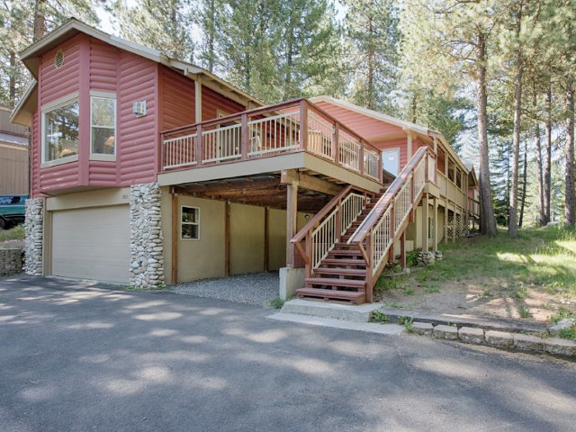 Picture of the Syringa House in McCall, Idaho