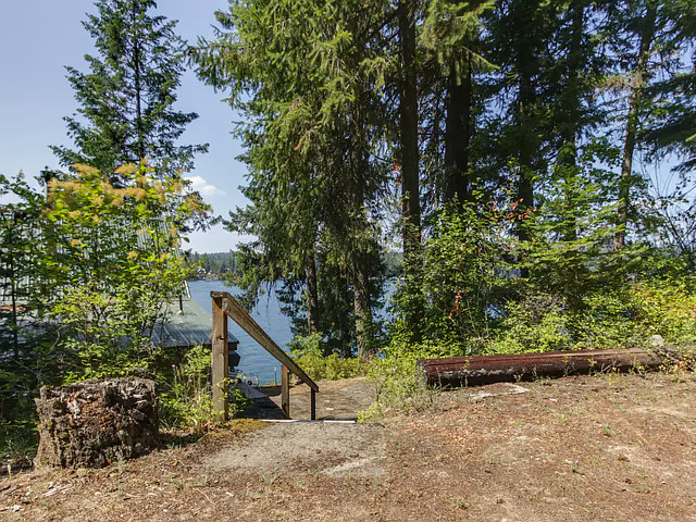 Picture of the Grandpas Hayden Lakefront Cabin in Hayden, Idaho