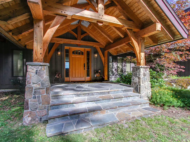 Picture of the Bottle Bay Lakefront Lodge in Sandpoint, Idaho