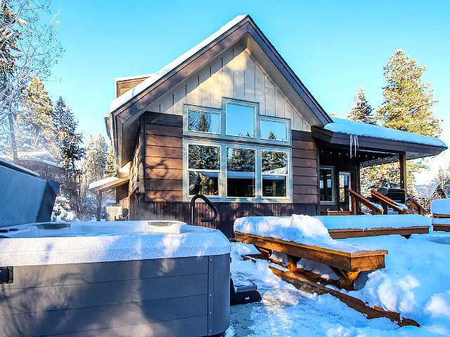 Picture of the Crescent Cabin in McCall, Idaho