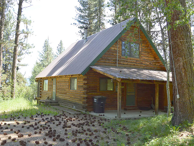 Picture of the Elo Cabin in McCall, Idaho