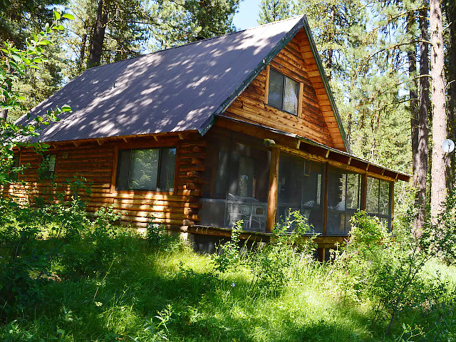 Picture of the Elo Cabin in McCall, Idaho