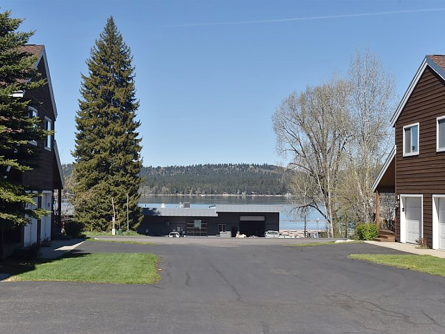 Picture of the Mill Court in McCall, Idaho