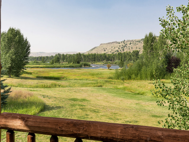 Picture of the South Fork Lodge Deluxe Suites in Swan Valley, Idaho