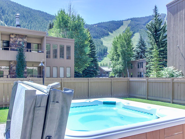 Sawtooth vacation rental property