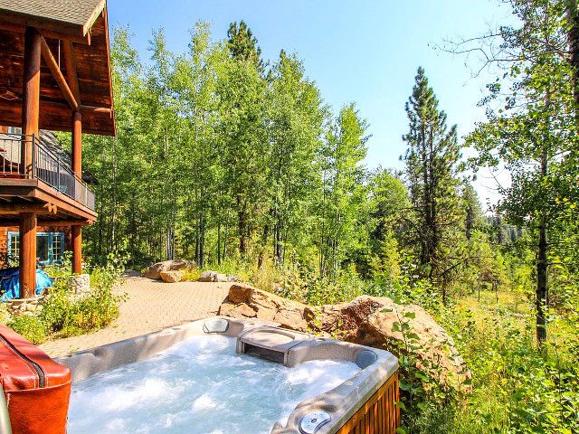 Picture of the Serenity Lodge in McCall, Idaho