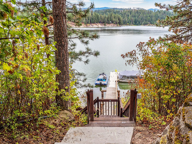 Picture of the Shenandoah Lakeview Retreat  in Hayden, Idaho