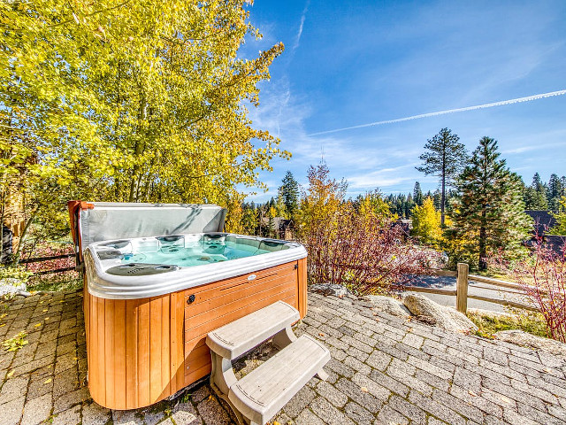 Picture of the Golden Bar Townhomes in Donnelly, Idaho