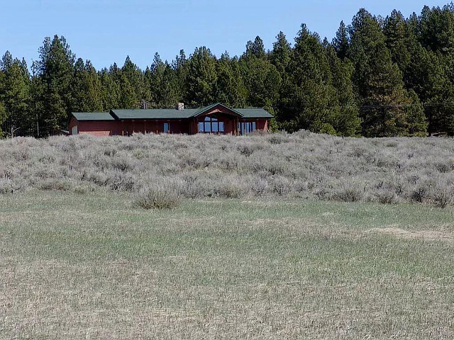 Picture of the Sugarloaf Shack in Cascade, Idaho