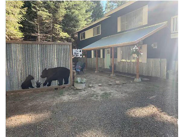 Picture of the Bear Den in McCall, Idaho