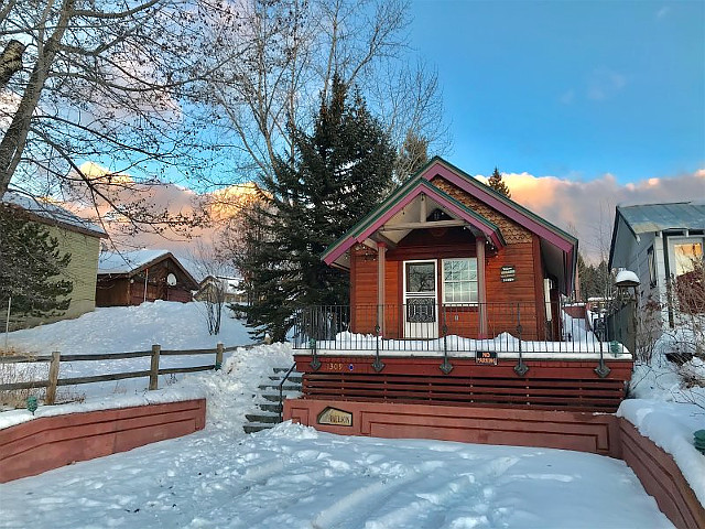 Picture of the Lakeside Jewel in McCall, Idaho