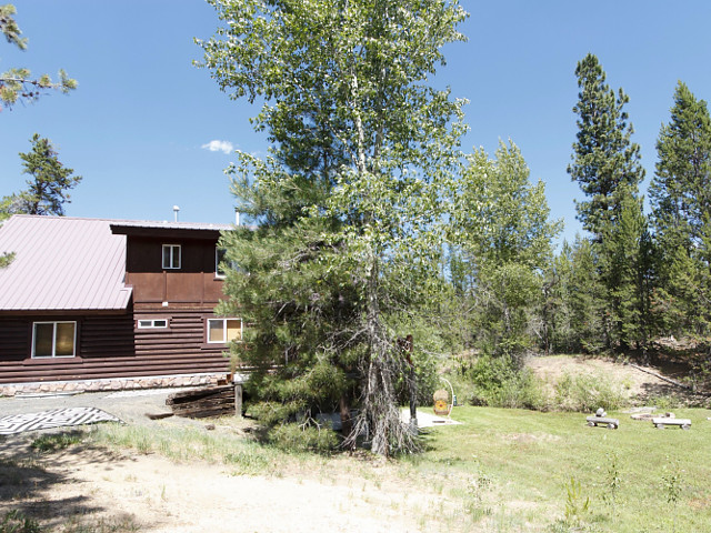 Picture of the Pine Tree Lodge in Donnelly, Idaho