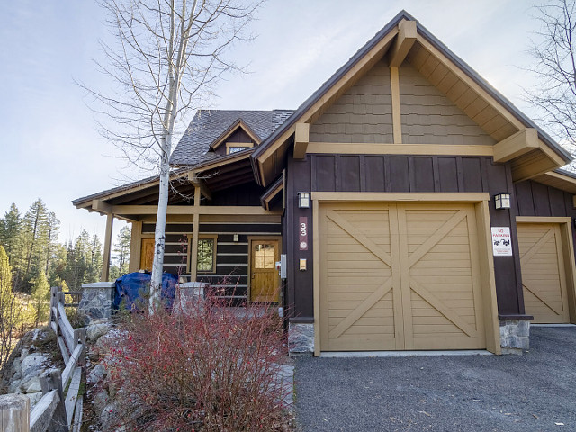 Picture of the Golden Bar Townhomes in Donnelly, Idaho