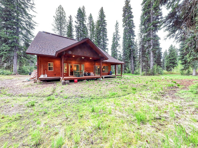 Picture of the Warren Wagon House in McCall, Idaho