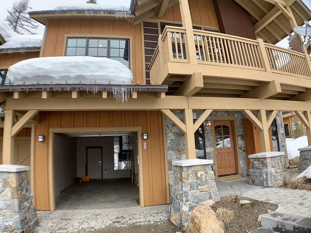 Picture of the Golden Bar Townhomes in Donnelly, Idaho