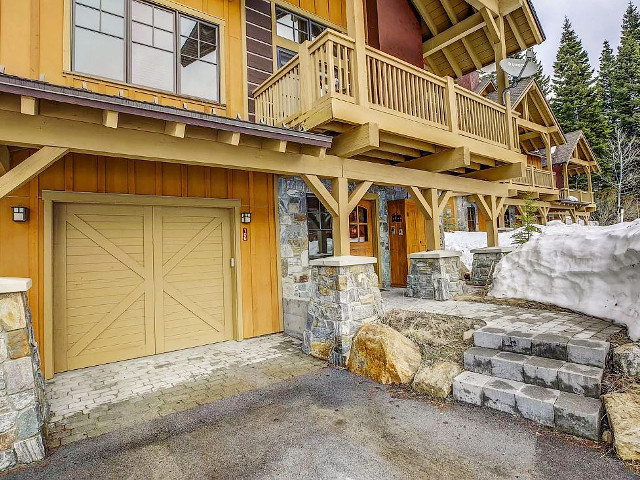 Picture of the Golden Bar Townhomes in Donnelly, Idaho