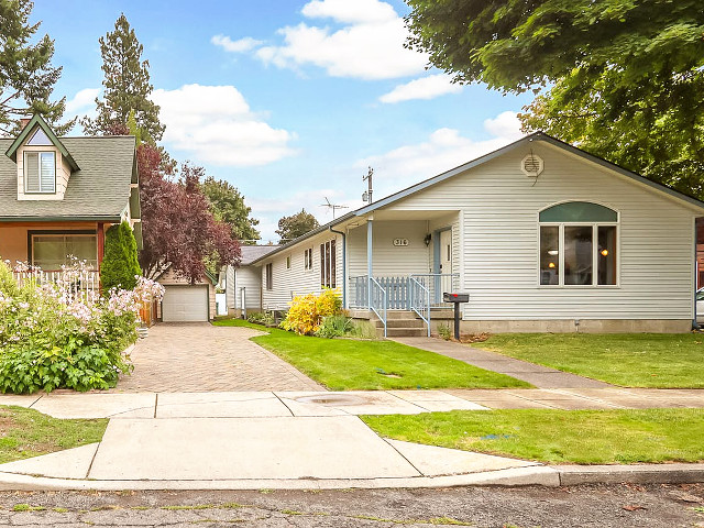 Picture of the Calm and Cozy in CDA in Coeur d Alene, Idaho