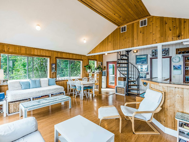 Picture of the Waterfront Cabin on Bottle Bay Road in Sandpoint, Idaho