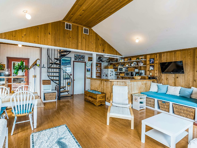 Picture of the Waterfront Cabin on Bottle Bay Road in Sandpoint, Idaho