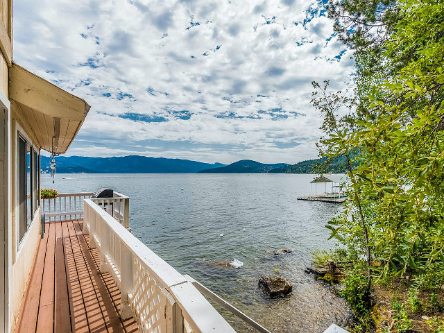 Picture of the Waterfront Cabin on Bottle Bay Road in Sandpoint, Idaho