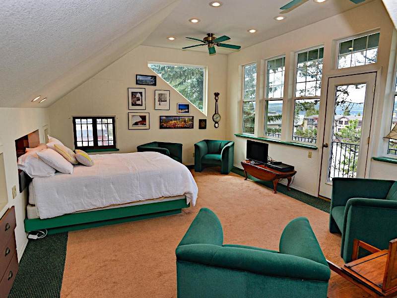 Picture of the Room with a View (Lakeview Inn) in McCall, Idaho