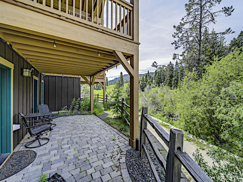 Picture of the Golden Bar Townhomes in Donnelly, Idaho