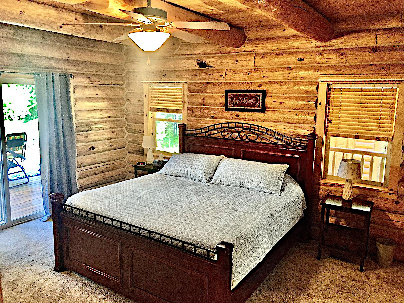 Picture of the Huckleberry Lodge in Donnelly, Idaho