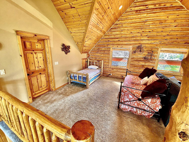 Picture of the Huckleberry Lodge in Donnelly, Idaho