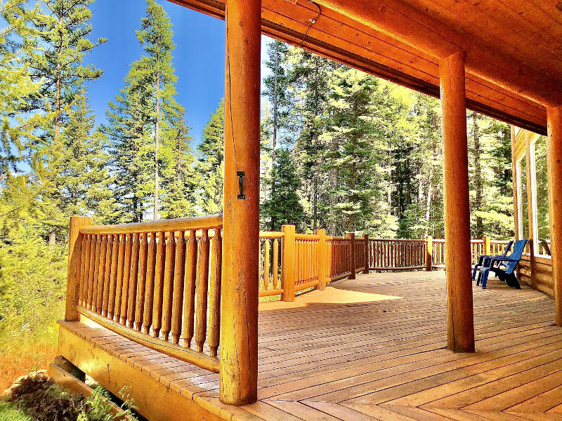 Picture of the Huckleberry Lodge in Donnelly, Idaho