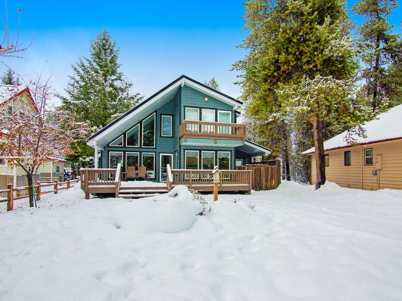 Picture of the Trails End Cabin in McCall, Idaho