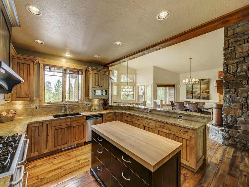 Picture of the Bear Discovery Custom Tamarack Estate Home in Donnelly, Idaho