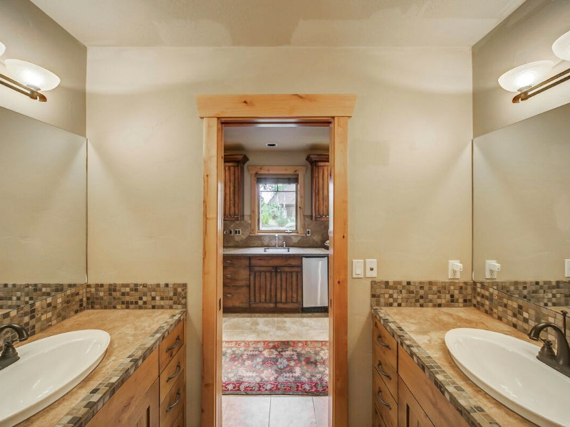 Picture of the Bear Discovery Custom Tamarack Estate Home in Donnelly, Idaho