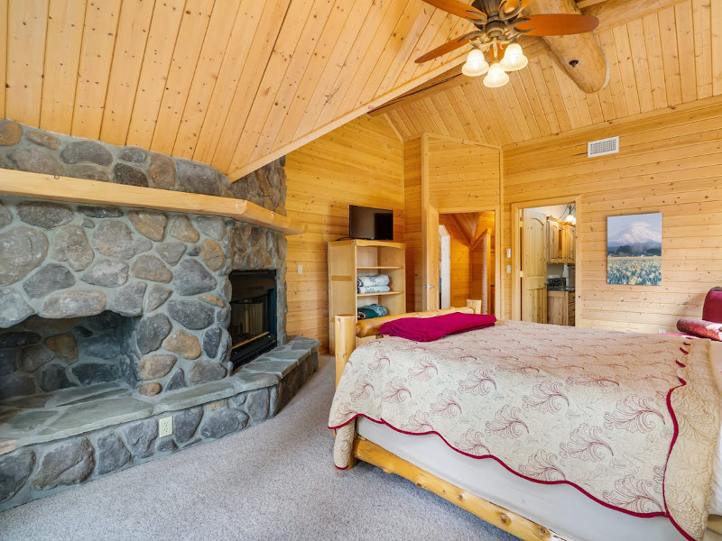 Picture of the Antler Cove Lodge - Sagle in Sandpoint, Idaho