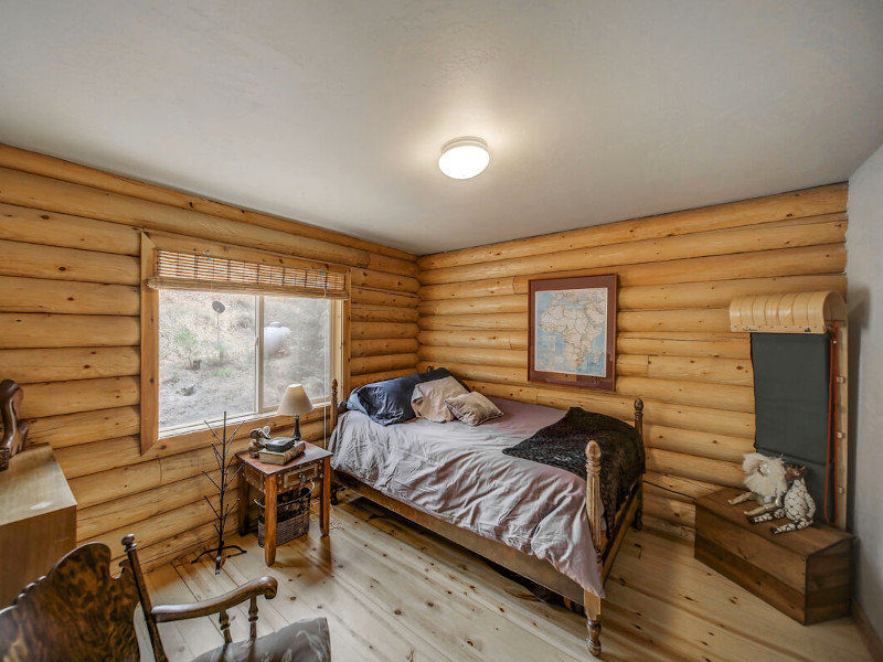 Picture of the Cascade Log Cabin in Cascade, Idaho