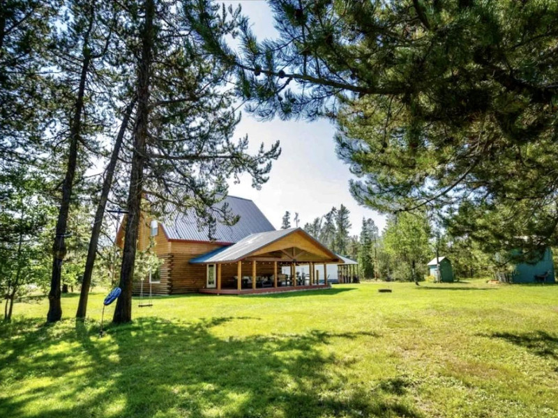 Picture of the Candi Cane Lodge in Donnelly, Idaho