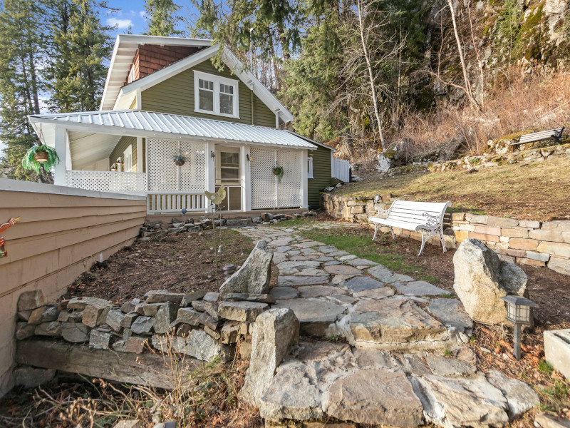 Picture of the Lakeview Cottage - Hope, ID in Sandpoint, Idaho