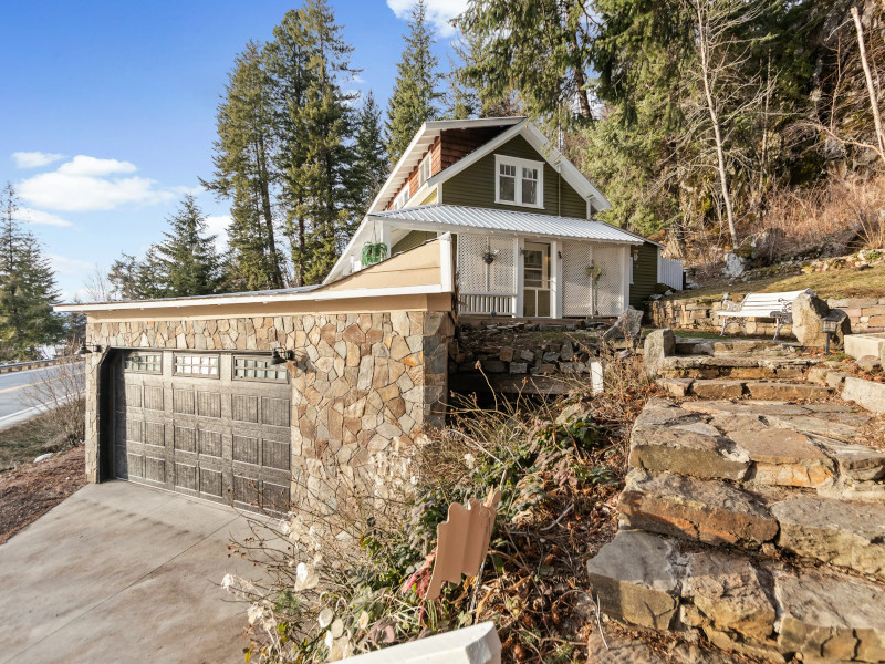 Picture of the Lakeview Cottage - Hope, ID in Sandpoint, Idaho