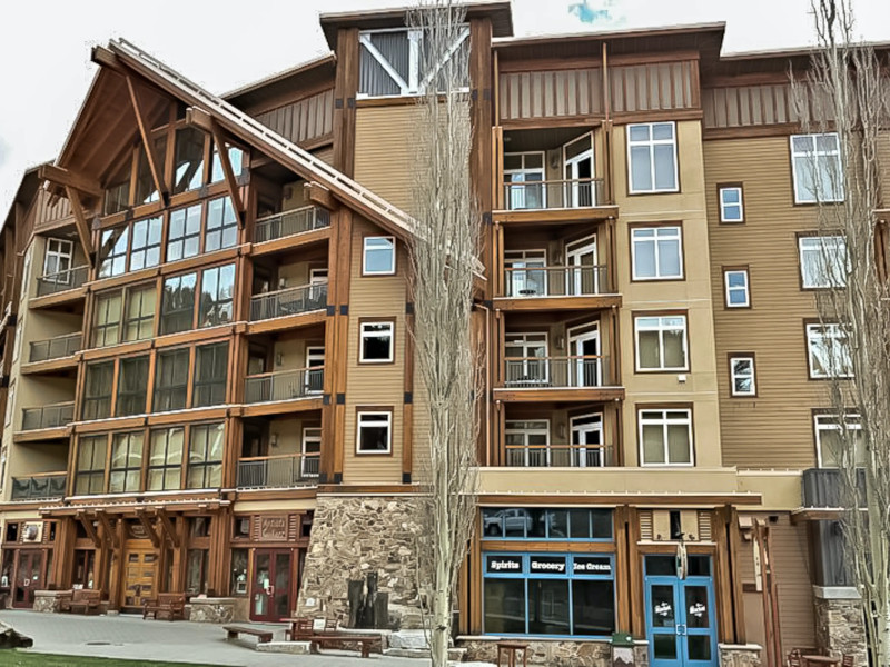 Picture of the White Pine Lodge in Sandpoint, Idaho
