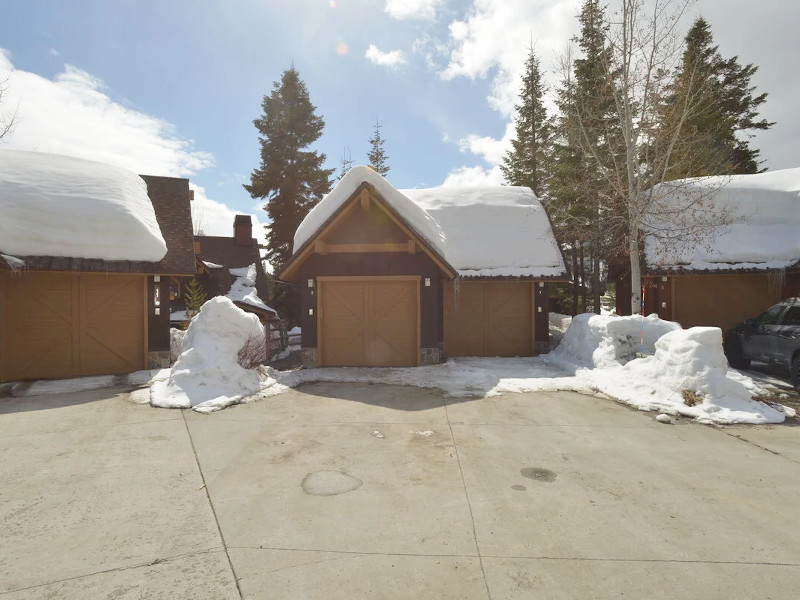 Picture of the Golden Bar Townhomes in Donnelly, Idaho