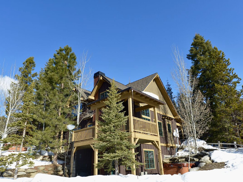 Picture of the Golden Bar Townhomes in Donnelly, Idaho