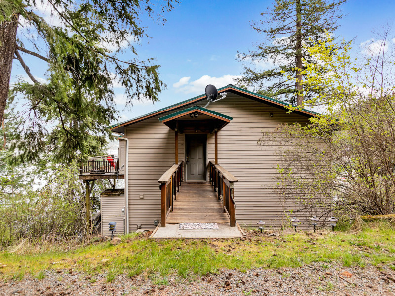 Picture of the Cleland Bay Waterfront Cabin - Worley in Coeur d Alene, Idaho