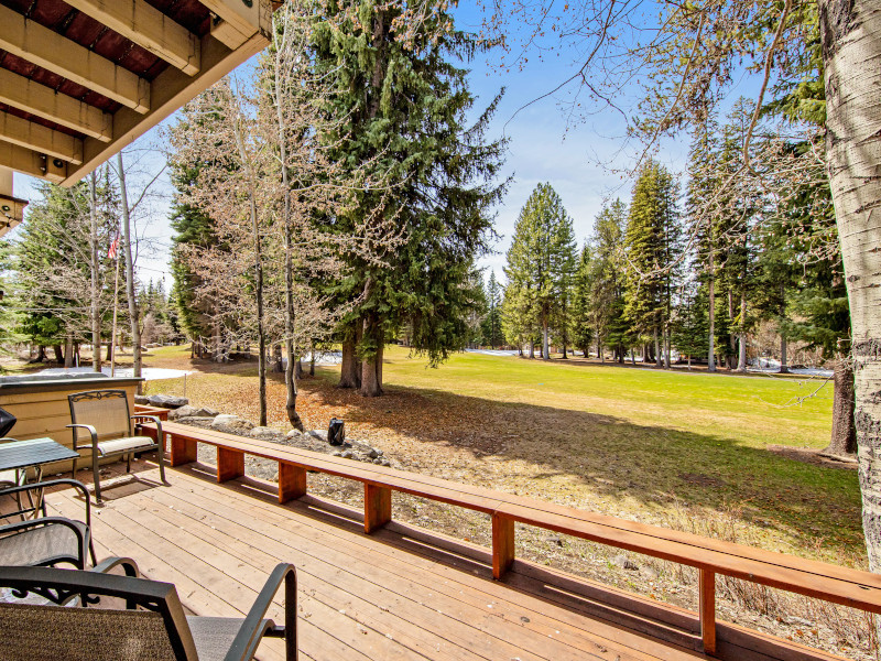 Picture of the Birdie Golf in McCall, Idaho