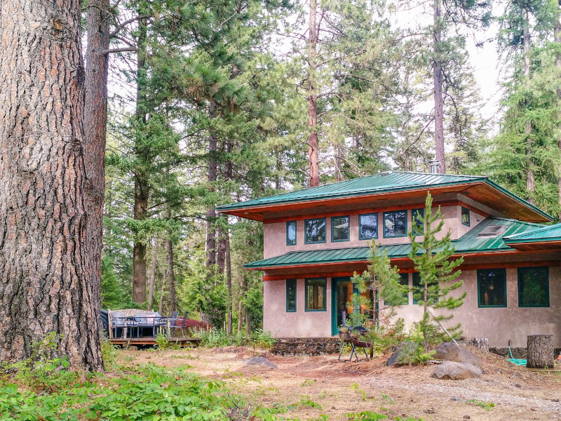 Picture of the Selby Knoll Guesthouse in Harrison, Idaho